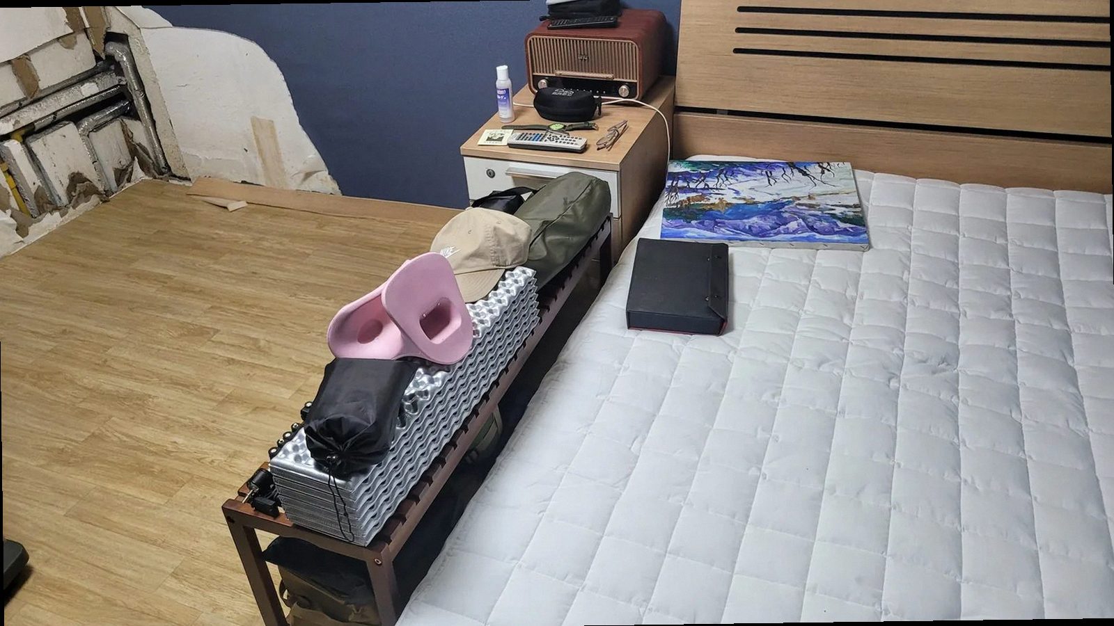 부산 서구 누수탐지 천장 누수 피해와 벽면 물자국을 확인하는 현장
